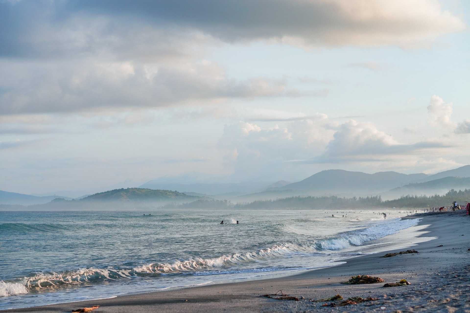 Car rent subic taxi 24/7 zambales beach